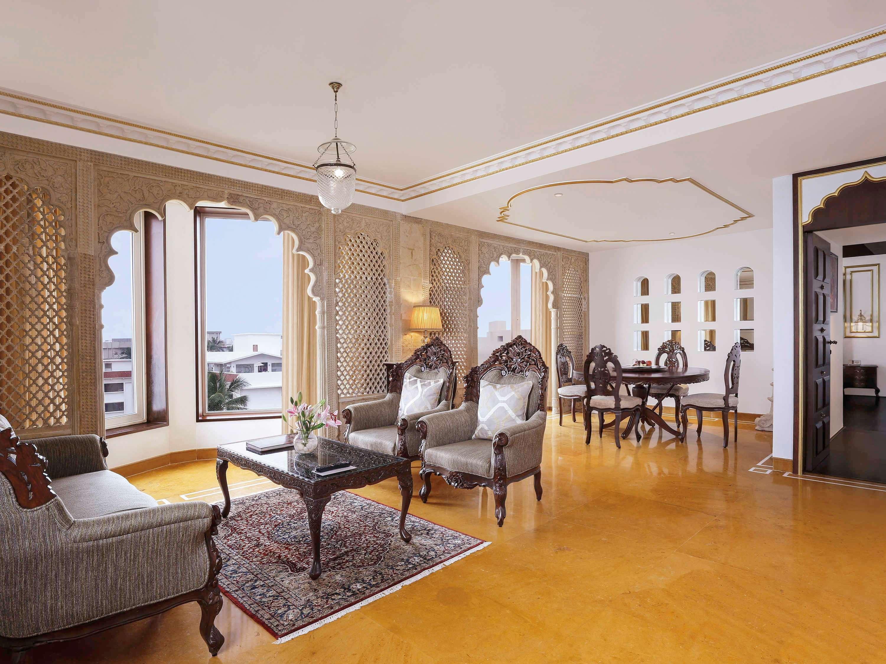 孟买珠瑚海滩诺富特酒店 外观 照片 A suite at the Taj Mahal Palace
